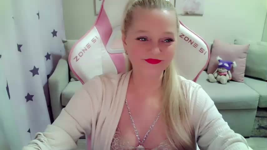 ChristieRoses Live Sex February 10, 2026