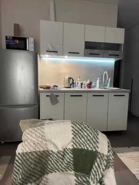 v_-_-_v Live Sex February 10, 2026