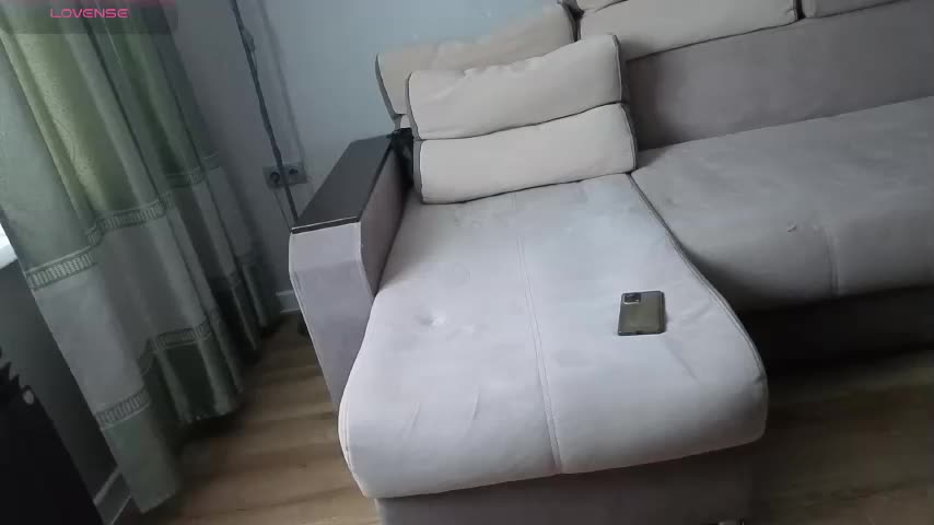 Milaa1998 Live Sex February 10, 2026