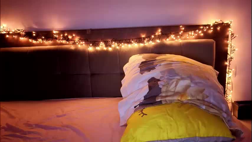 _just_a_simple_girl Live Sex February 11, 2026