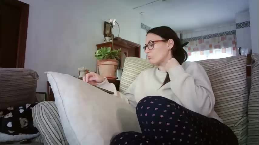 lolahueso Live Sex February 11, 2026