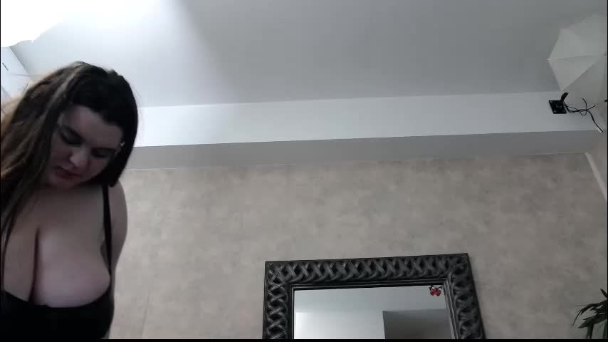 saraelise Live Sex February 11, 2026