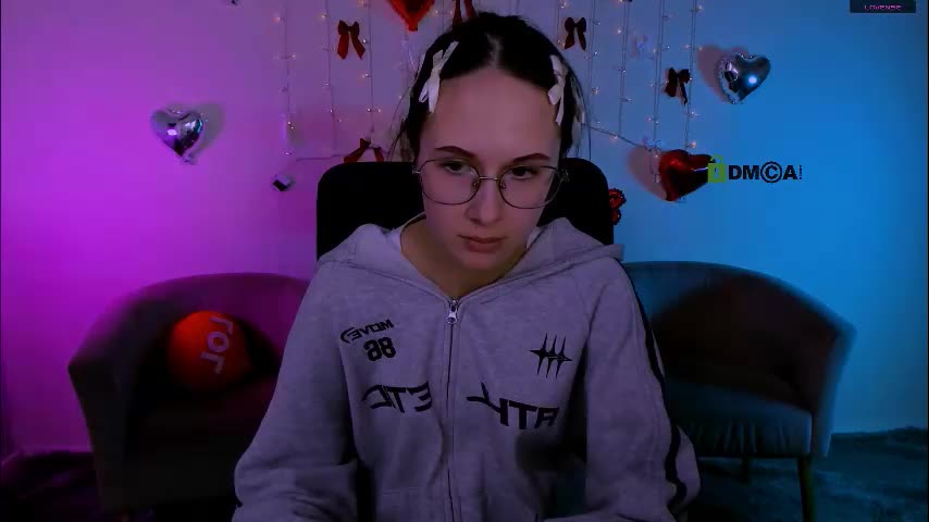 mona_cloud Live Sex February 11, 2026