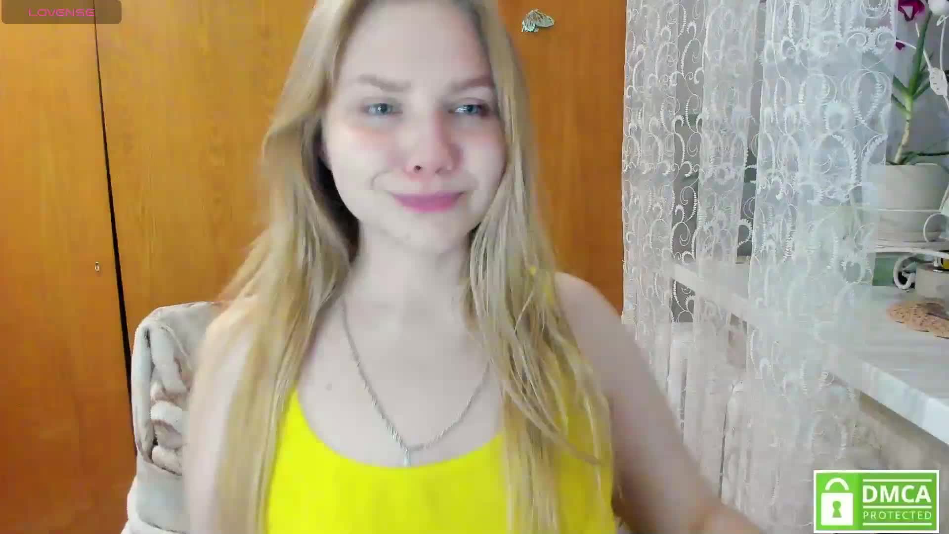 Emma-Frizea Live Sex February 11, 2026