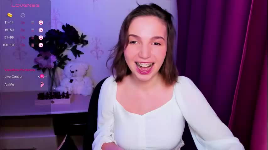 kindhazelhere_ Live Sex February 11, 2026