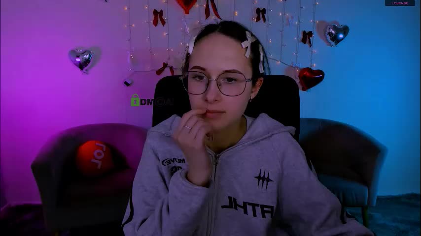 mona_cloud Live Sex February 11, 2026