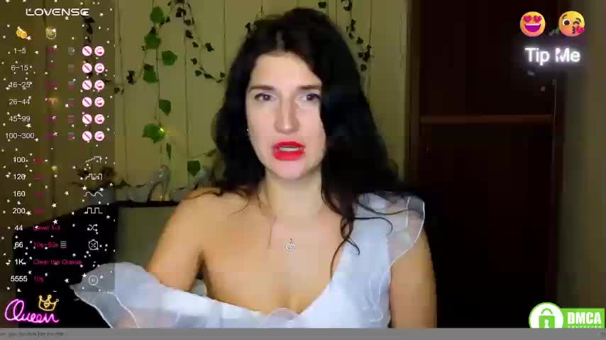 AliannaSoloKisses Live Sex February 11, 2026
