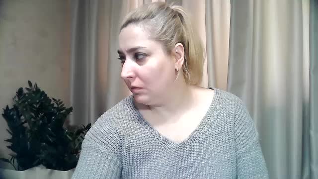 KickaIricka Live Sex February 12, 2026