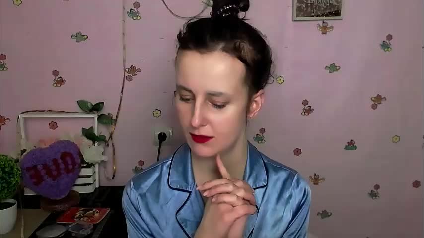 nikolleta_m Live Sex February 12, 2026