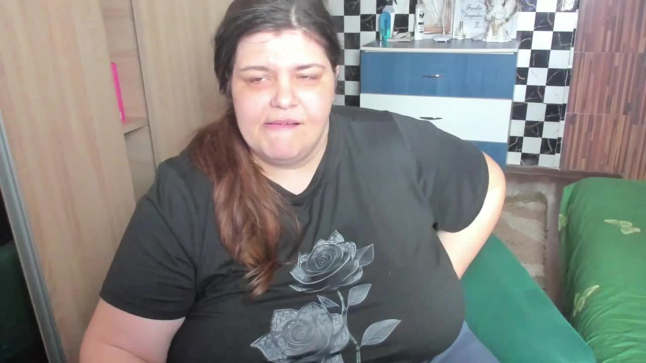 Ionysexylips69 Live Sex February 12, 2026