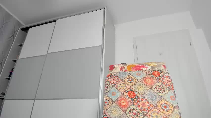 snow_flakee Live Sex February 12, 2026