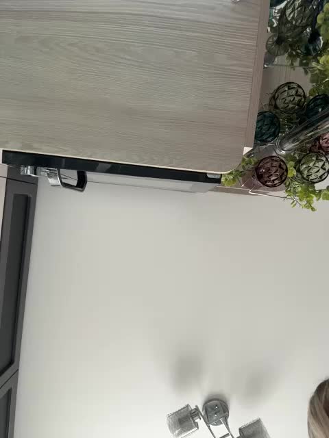 -Estonia- Live Sex February 13, 2026