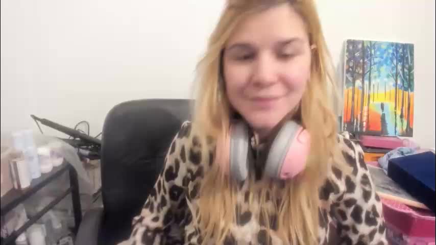 artsyandcraftsy_ Live Sex February 13, 2026