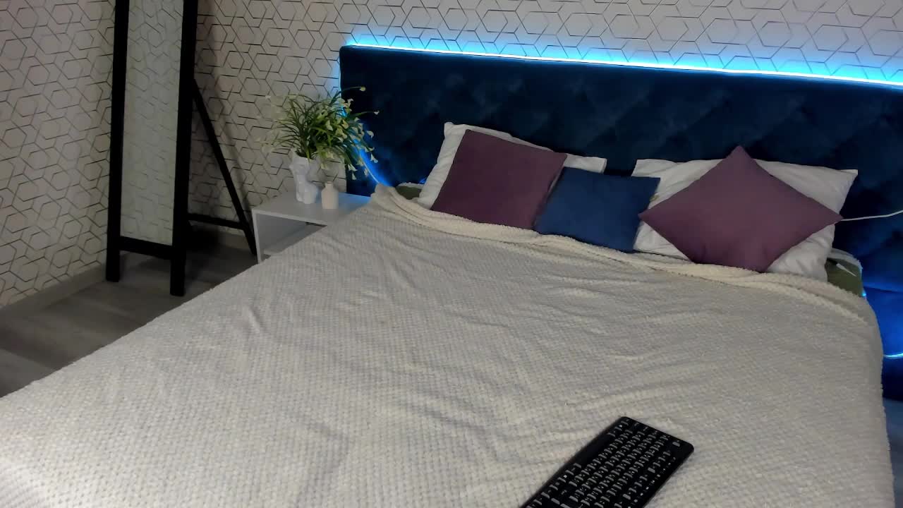 desiree-doll Live Sex February 13, 2026