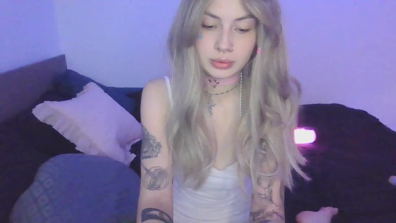 EmilyFlowers Live Sex February 13, 2026