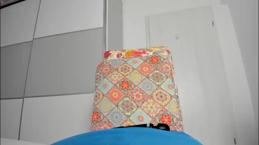 snow_flakee Live Sex February 13, 2026