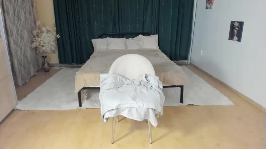 lilia_moons Live Sex February 14, 2026