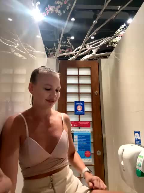 Linnea Live Sex February 14, 2026