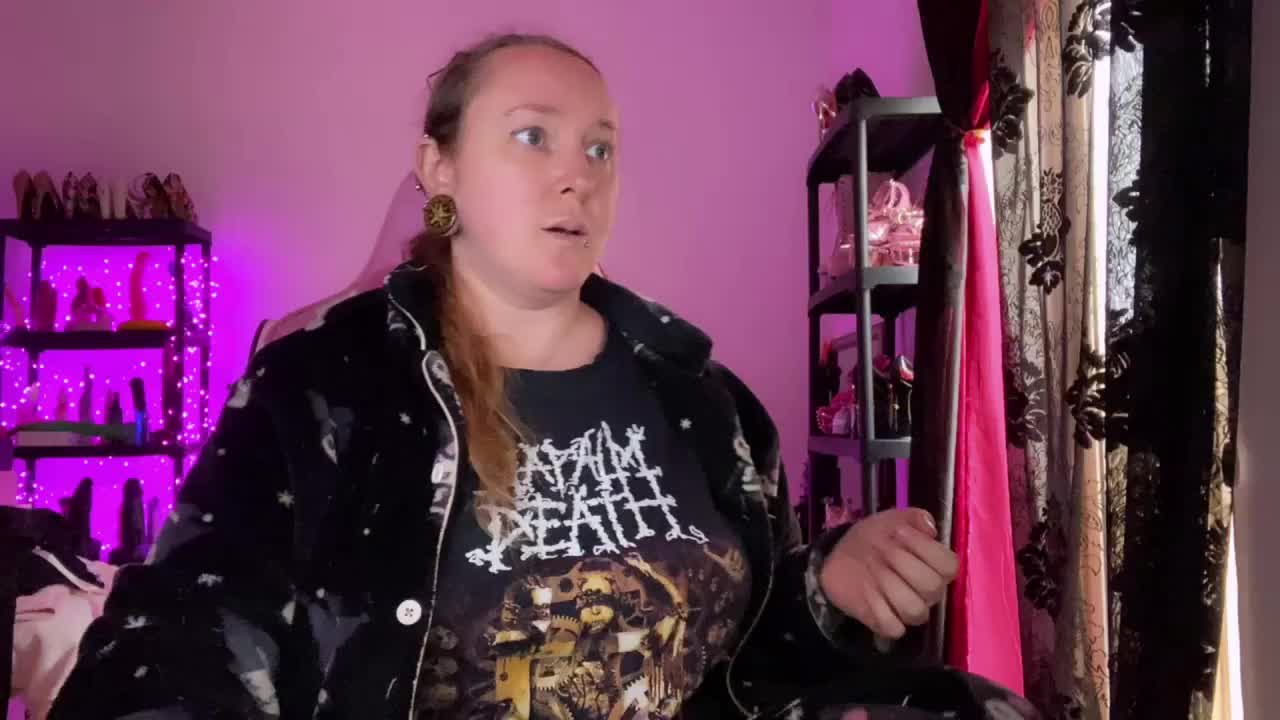 NylonQueen Live Sex February 14, 2026