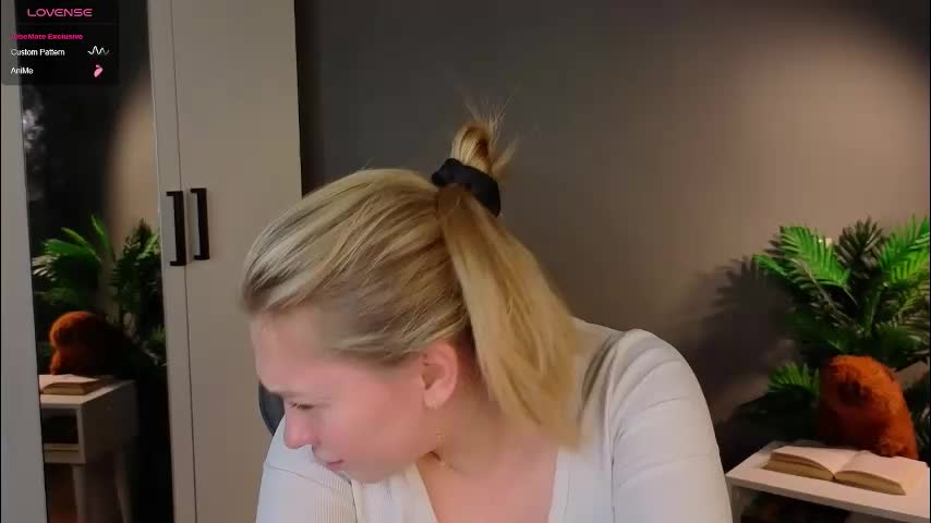 sssecretgirlfriend Live Sex February 14, 2026