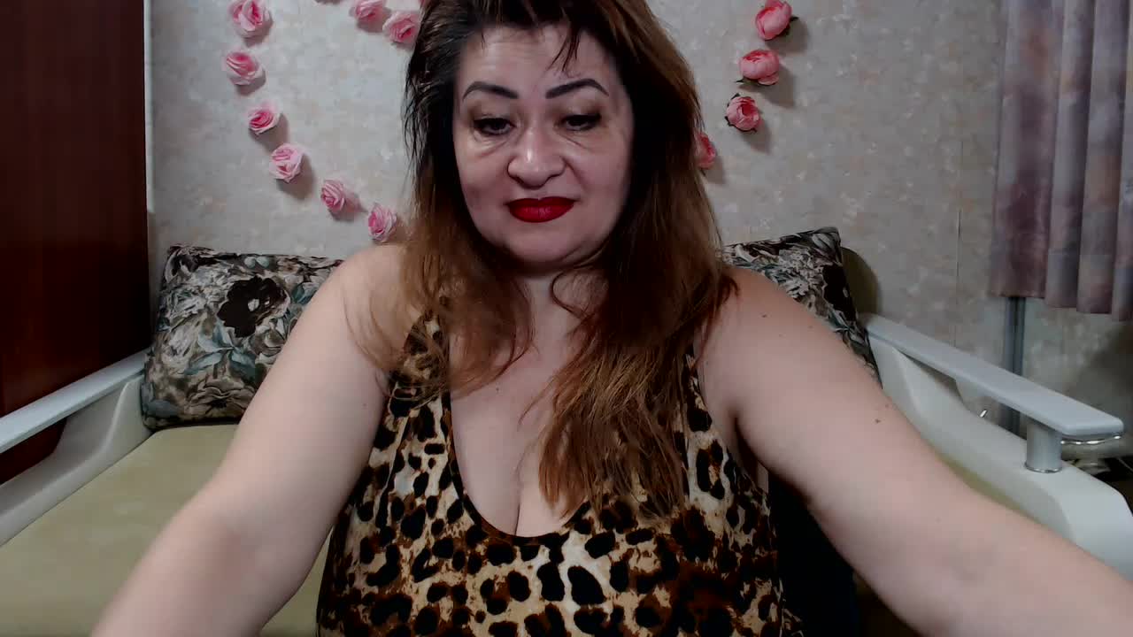 hugenipple Live Sex February 14, 2026