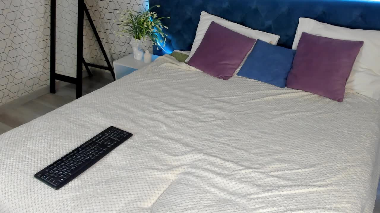 desiree-doll Live Sex February 14, 2026