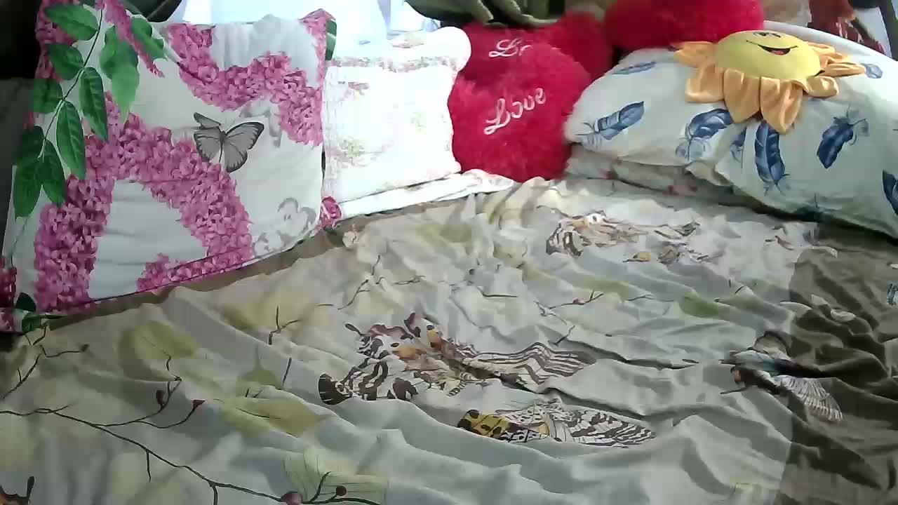 Aktriska Live Sex February 14, 2026