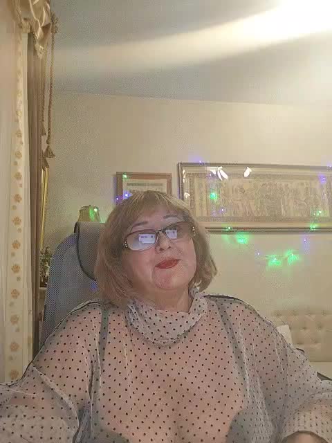 KarinkaSweet Live Sex February 15, 2026