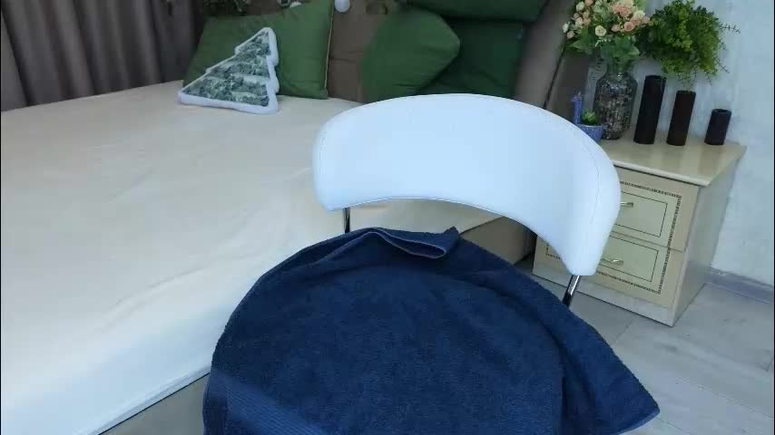 heroine_of_your_life Live Sex February 15, 2026