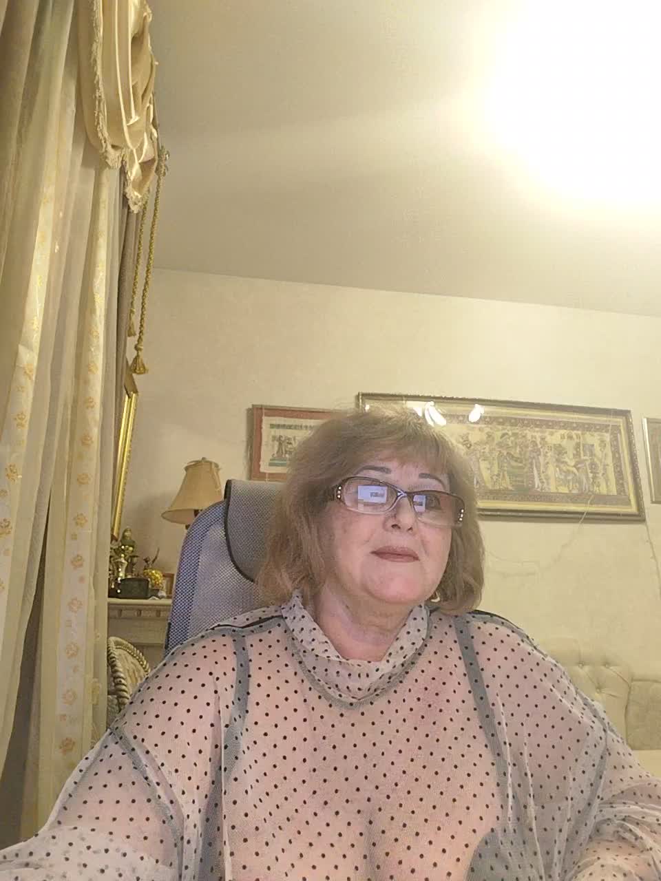 KarinkaSweet Live Sex February 15, 2026