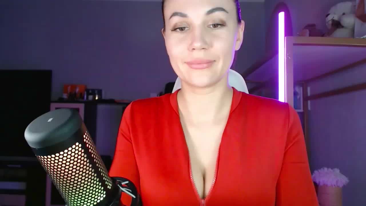 QWEENII Live Sex February 15, 2026