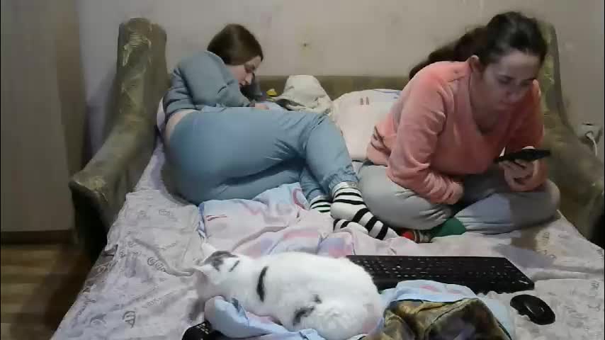 juliya_katie Live Sex February 15, 2026