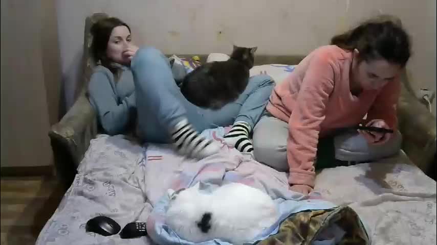 juliya_katie Live Sex February 15, 2026