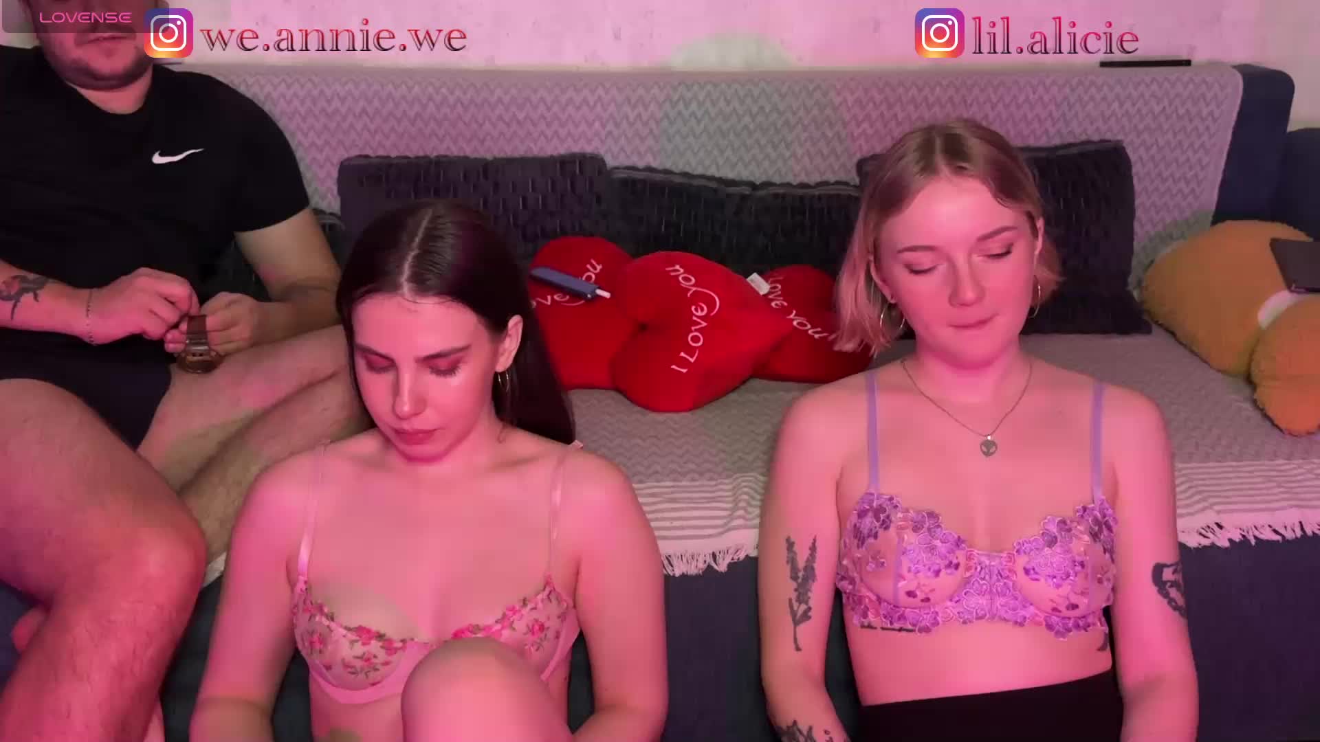 Maliinaa Live Sex February 15, 2026
