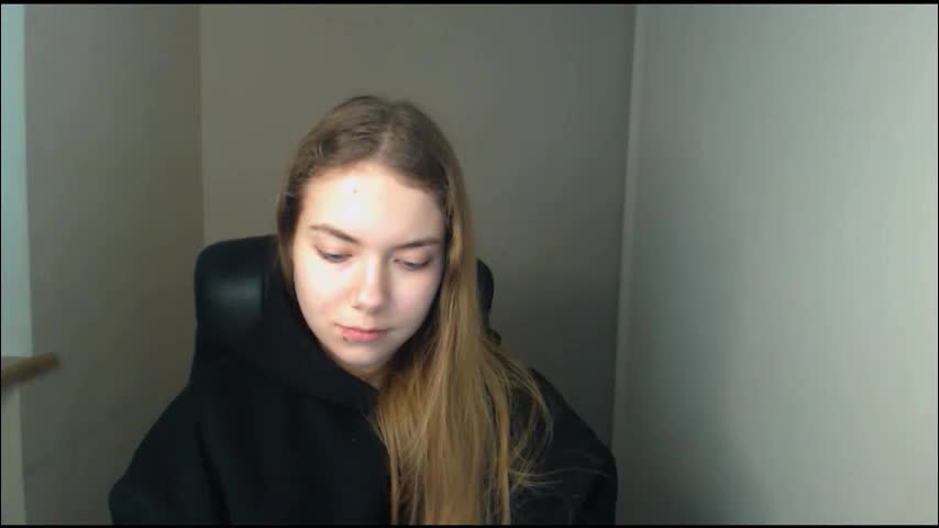 zoey_deuttch Live Sex February 16, 2026