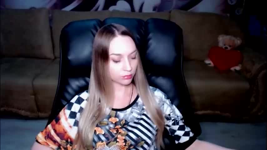 lovellymalina Live Sex February 16, 2026