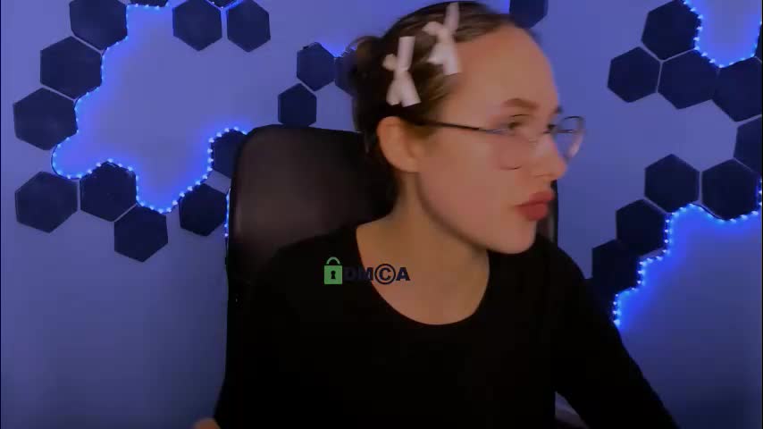 mona_cloud Live Sex February 16, 2026