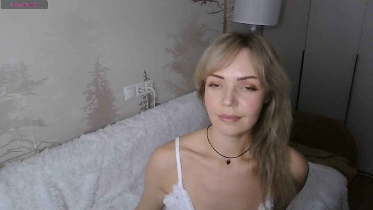 Red_Rose_98 Live Sex February 16, 2026