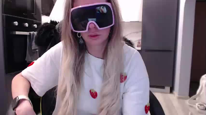 blondalina Live Sex February 16, 2026