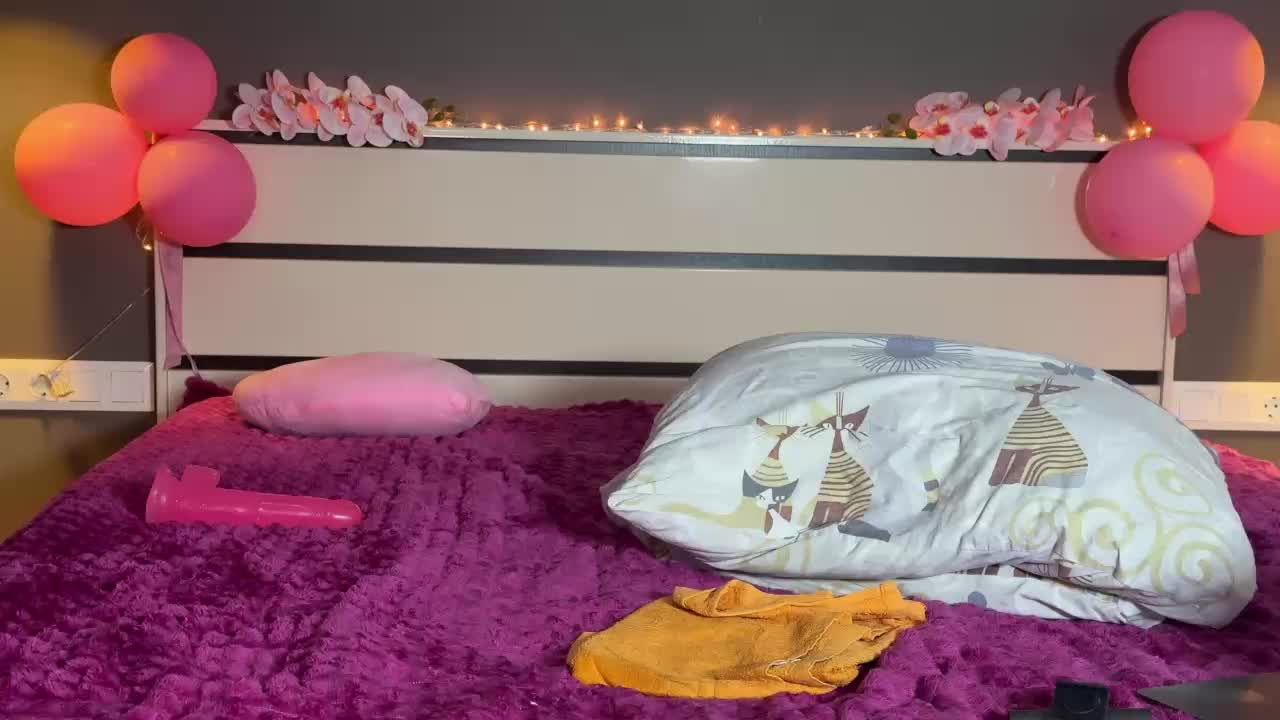 AuraXO Live Sex February 16, 2026