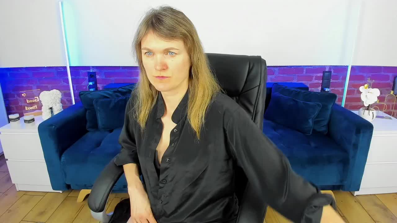 Annabel-xxx Live Sex February 16, 2026