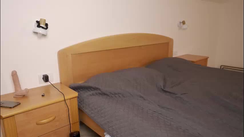 foxeslovefoxes Live Sex February 16, 2026