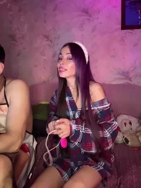 VIP17CoupleDream Live Sex February 16, 2026