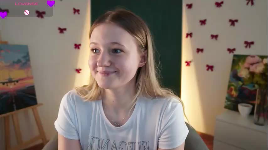 emilyhewell Live Sex February 16, 2026