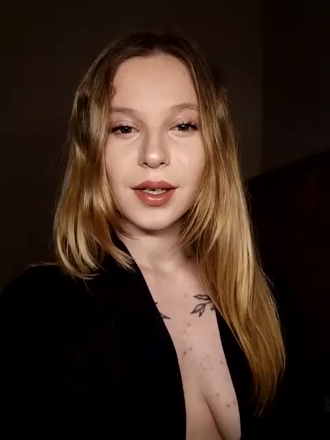 1biscuit1 Live Sex February 16, 2026