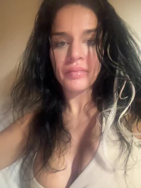 NotBellucci Live Sex February 17, 2026