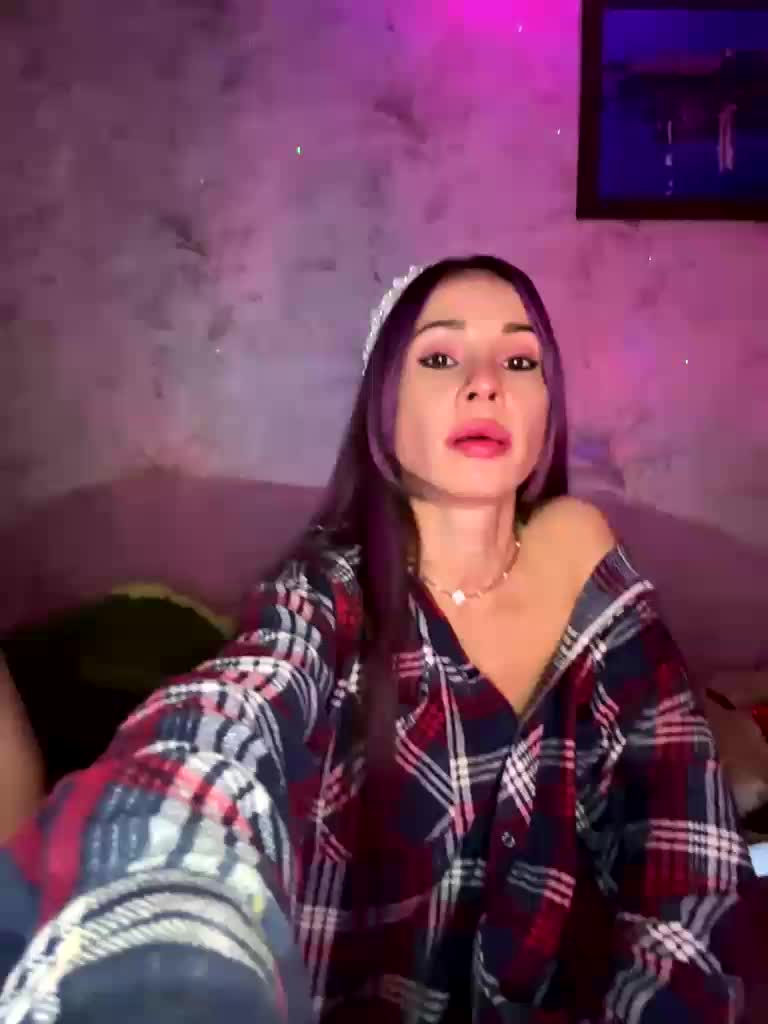 VIP17CoupleDream Live Sex February 17, 2026