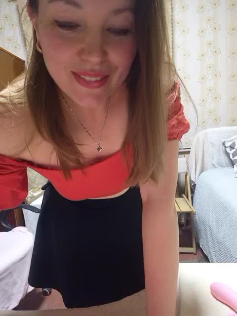 VselenaSun402 Live Sex February 17, 2026