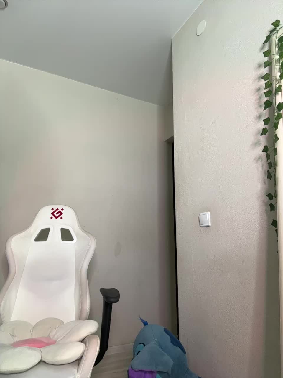 Honey_buns Live Sex February 17, 2026