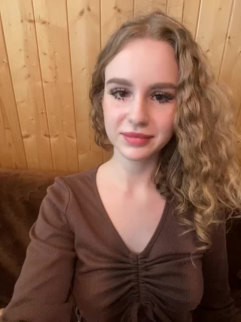 Sweetie_Kitty Live Sex February 17, 2026